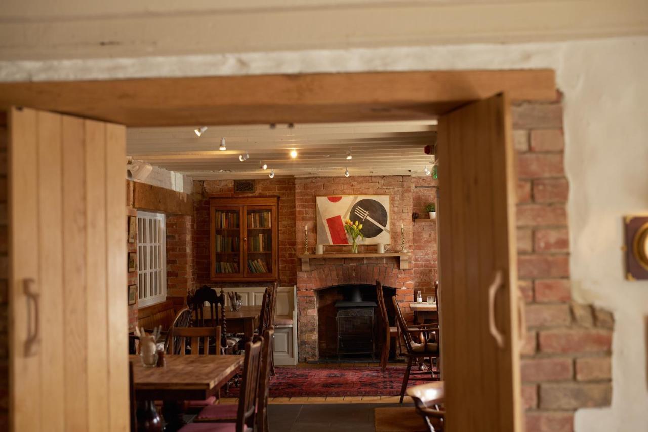 The Dog & Gun Inn Netheravon Exterior photo