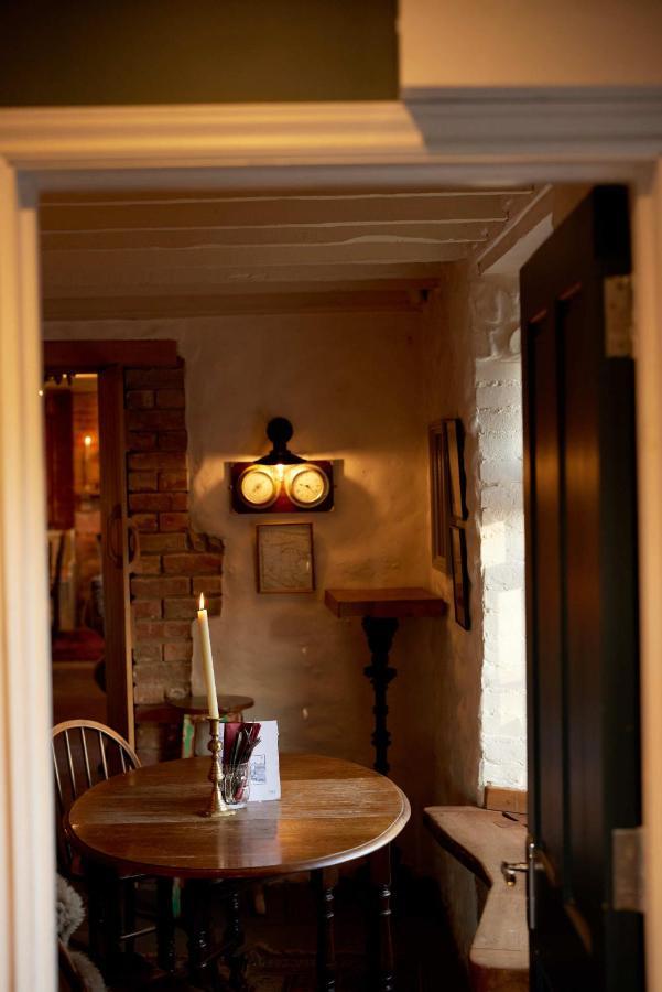 The Dog & Gun Inn Netheravon Exterior photo